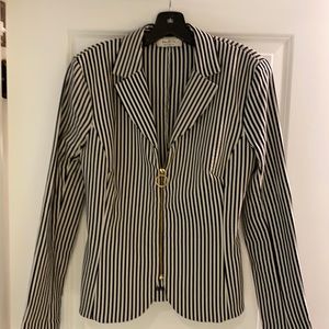 Fitted summer blazer